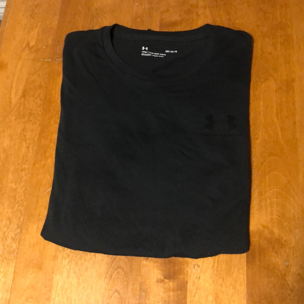 Under Armour t-shirt